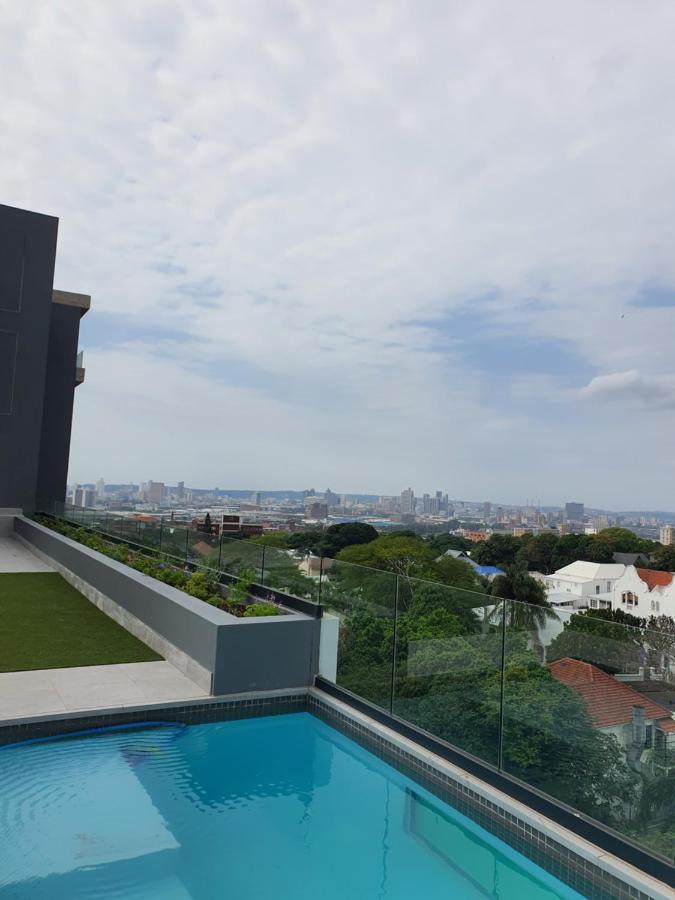 Glorystar 2six2 Florida Road Apartment