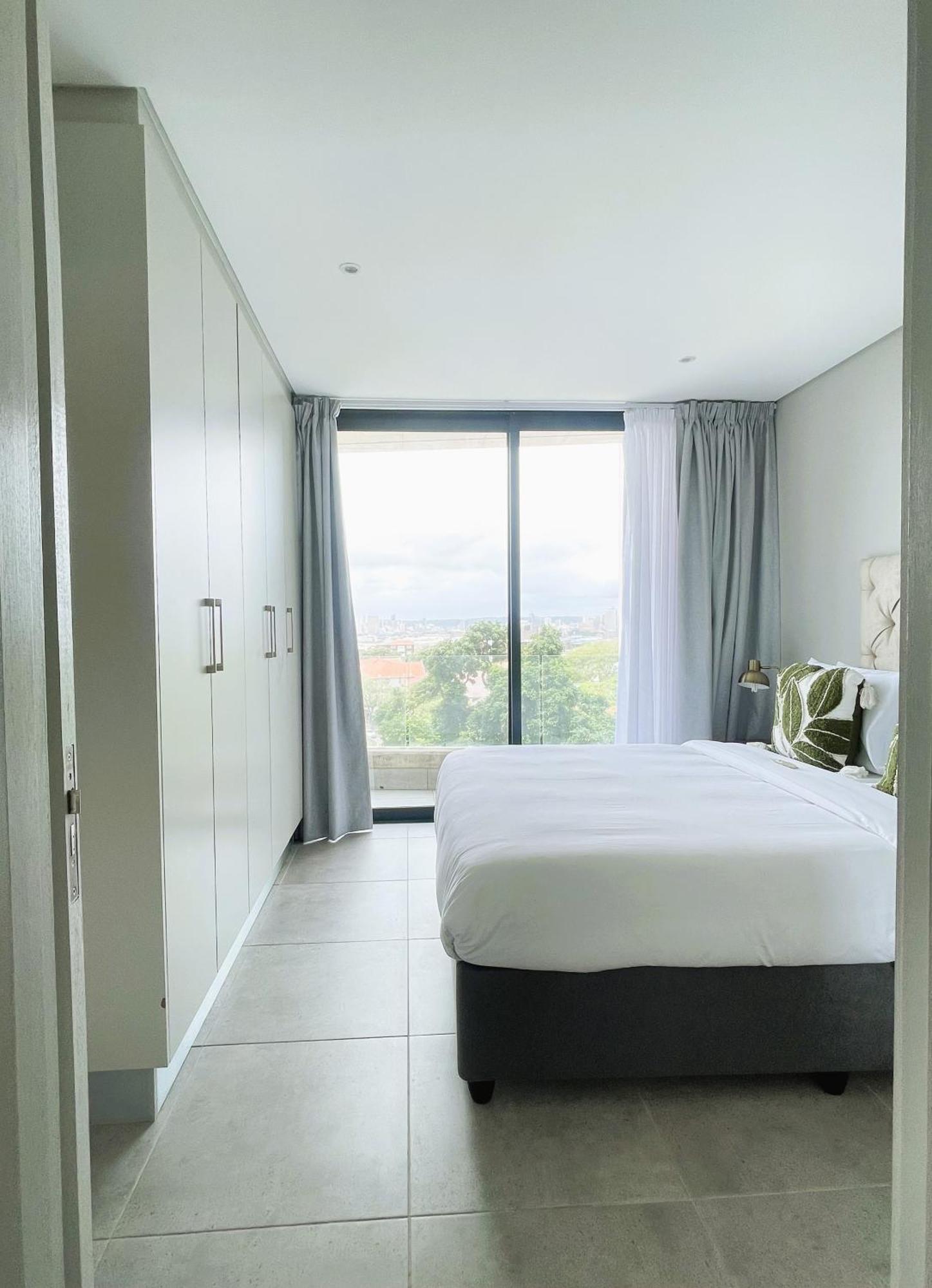 Apartment Glorystar 2six2 Florida Road Durban