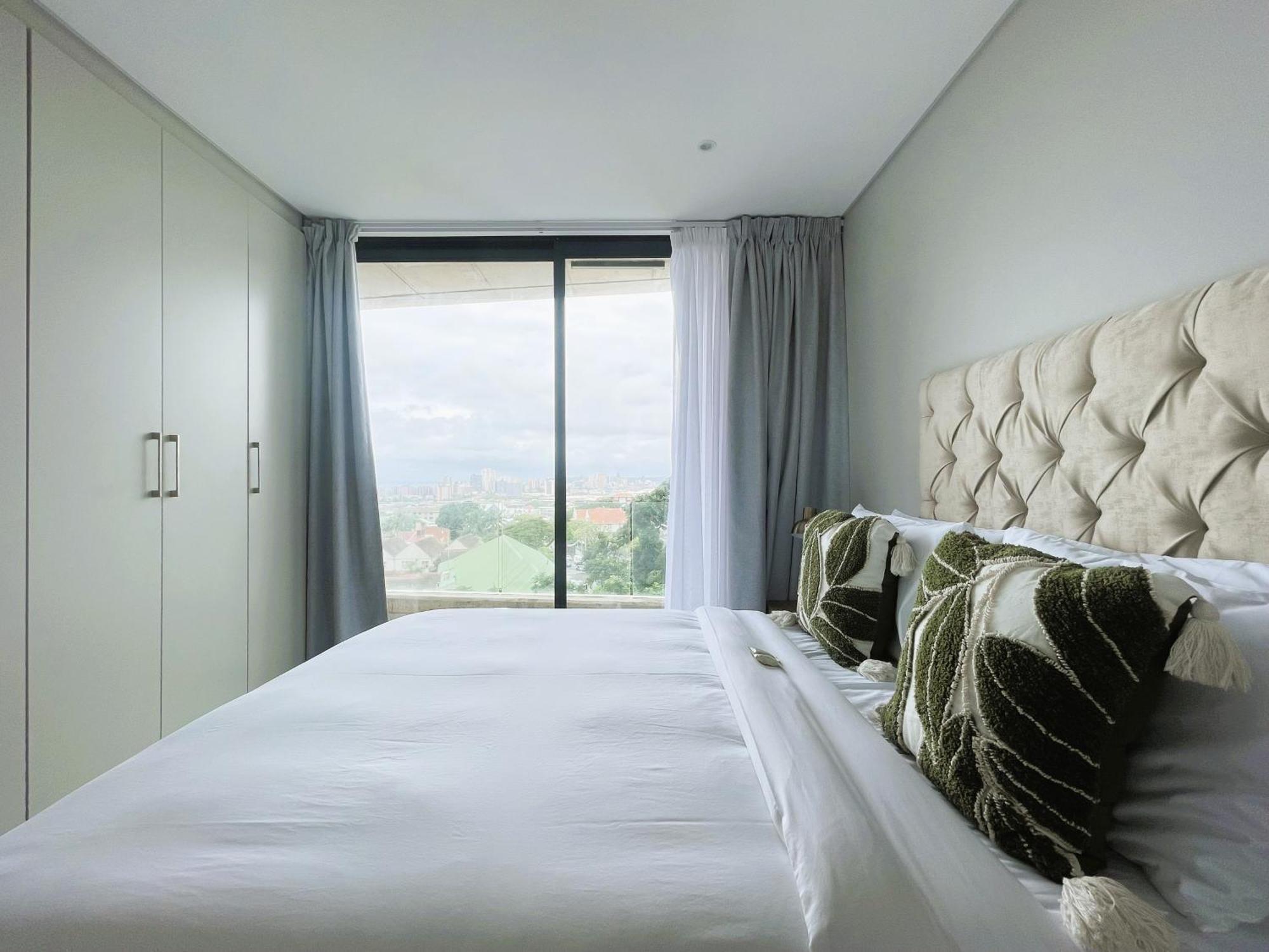Apartment Glorystar 2six2 Florida Road Durban