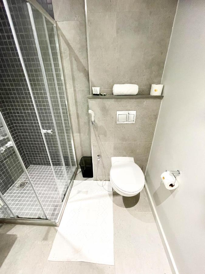 Apartment Glorystar 2six2 Florida Road Durban
