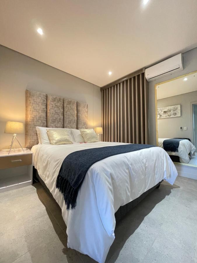 Glorystar 2six2 Florida Road Apartment *