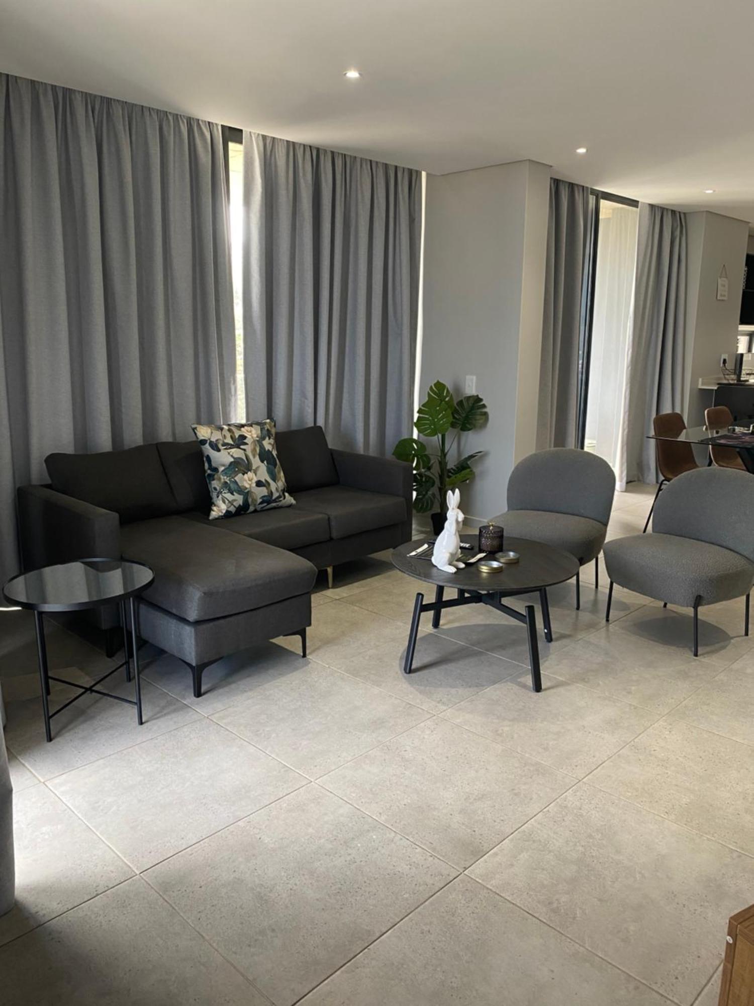 Apartment Glorystar 2six2 Florida Road *