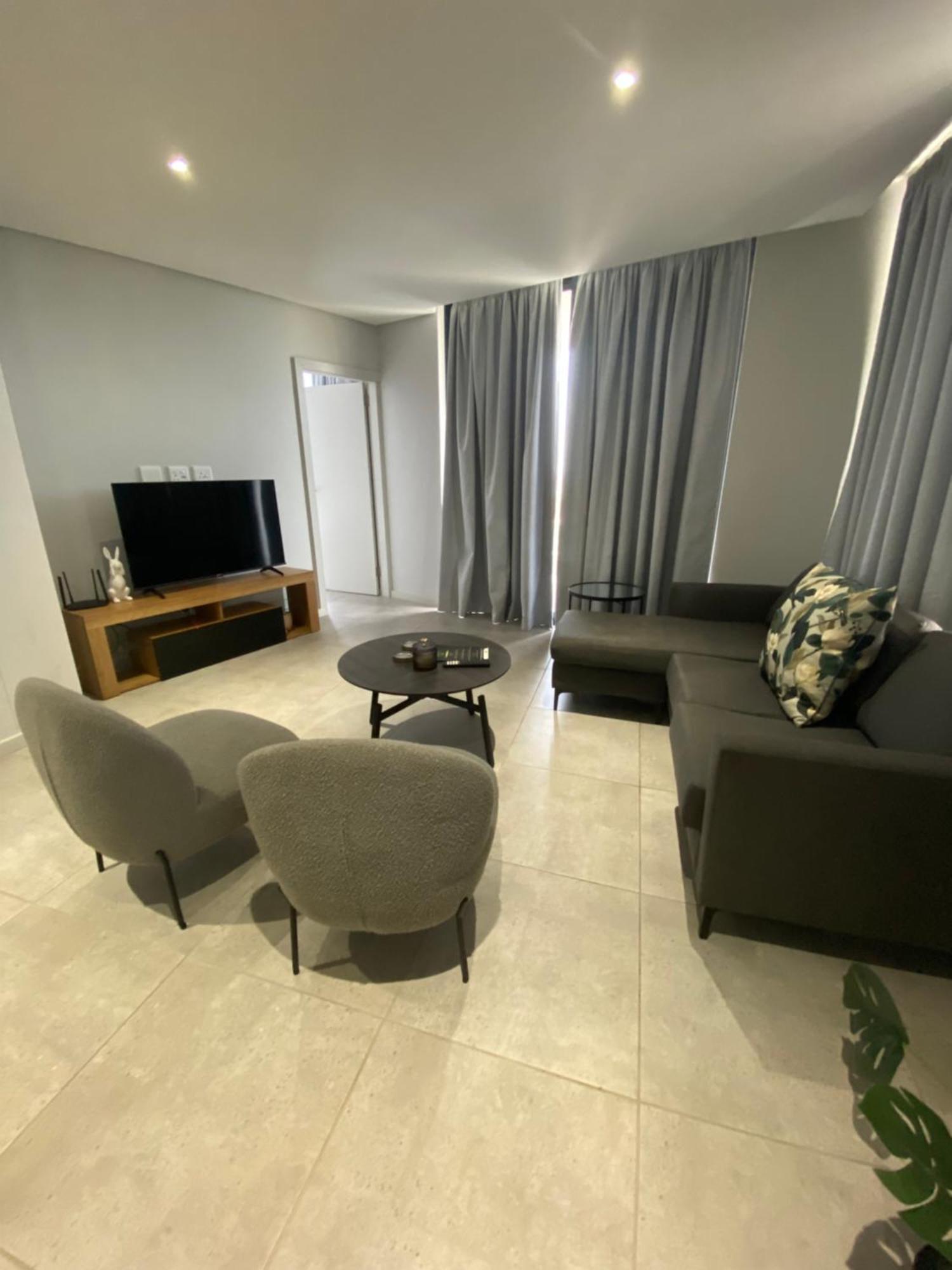 Apartment Glorystar 2six2 Florida Road